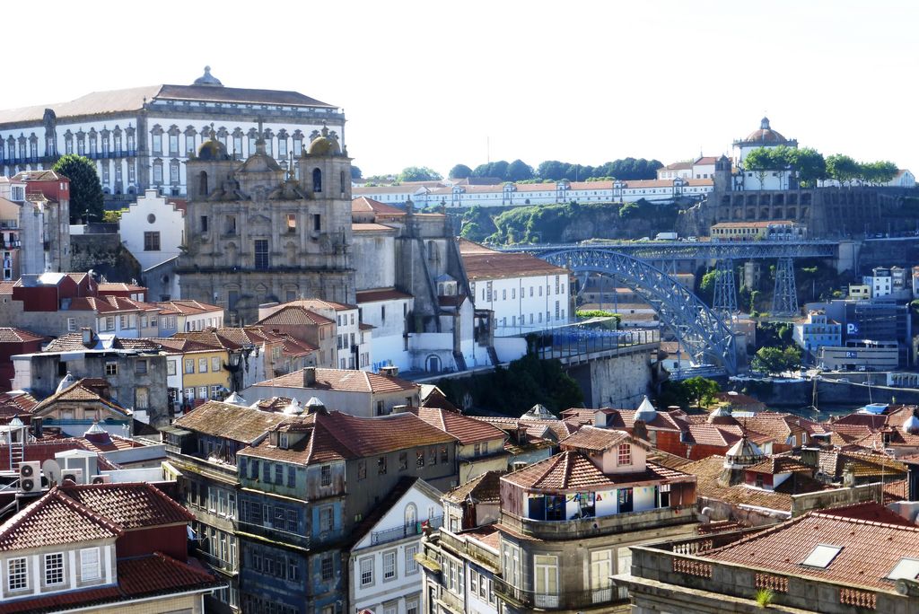 Compra-se Prdio  - Baixa do Porto 