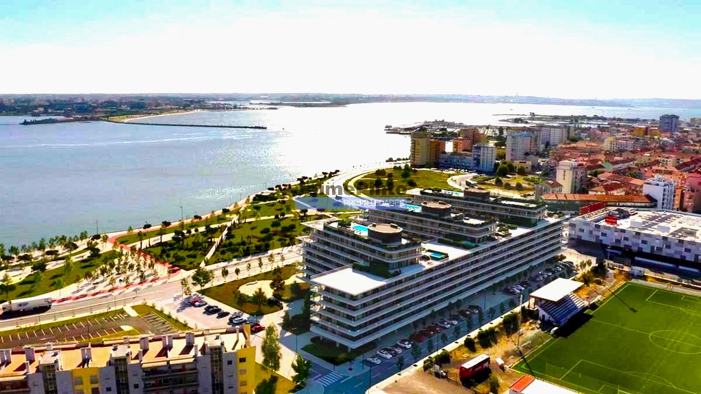 Terreno p/ contr. altura - ST - BARREIRO