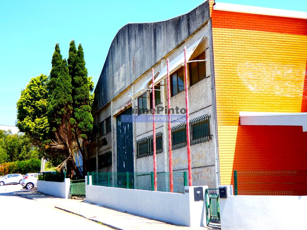 Armazem - ST - VILA NOVA DE GAIA