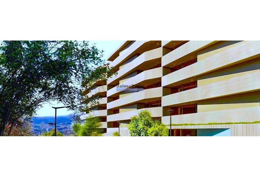 Terreno p/ contr. altura